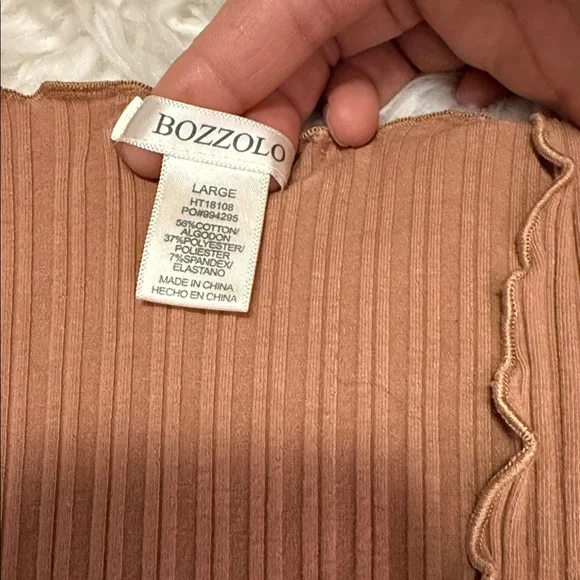 Bozzolo Tan Ribbed Top with Scalloped Edge - Picture 3 of 3